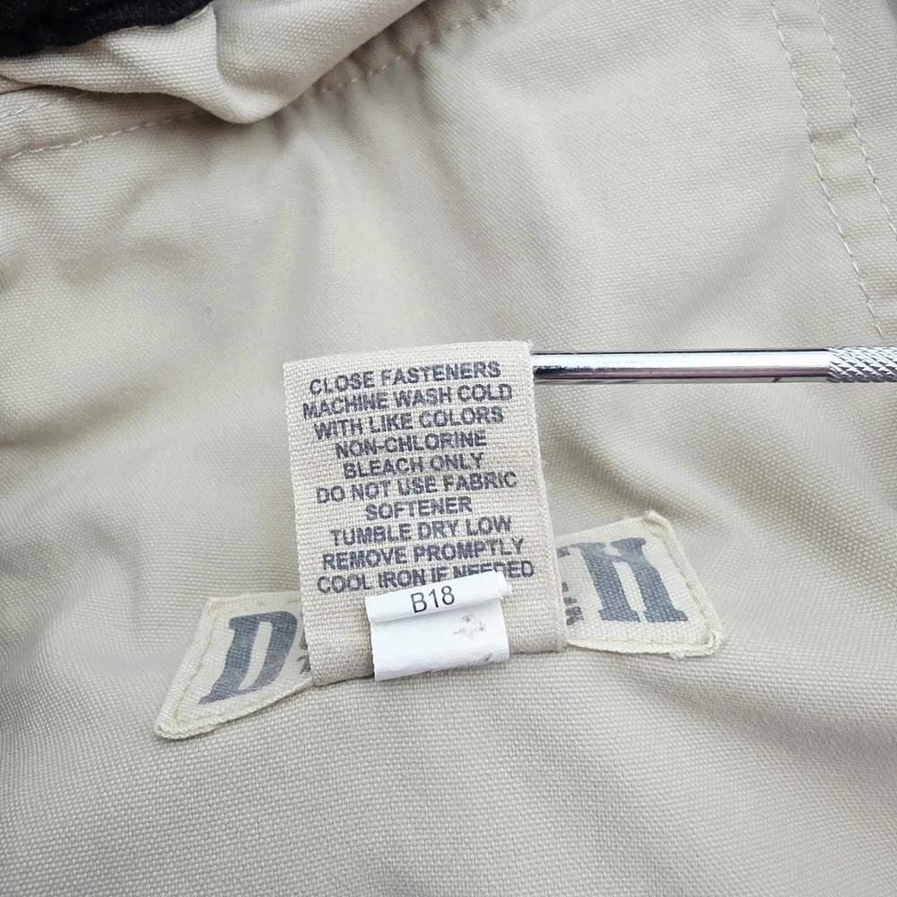 Duluth Trading Co Dry on the Fly Cargo Shorts Size Medium Beige 11